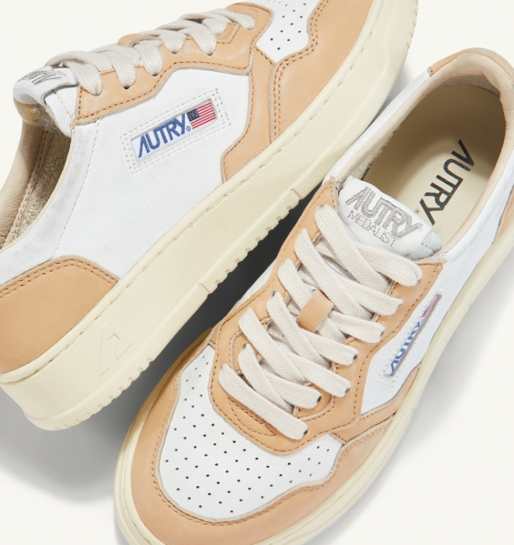 MEDALIST LOW W GH04 WHT/CARAME