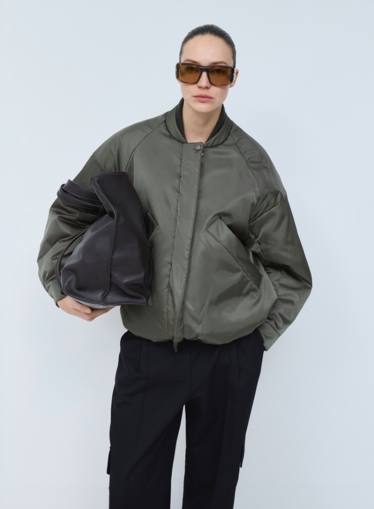 Oversized bomber nylon khaki