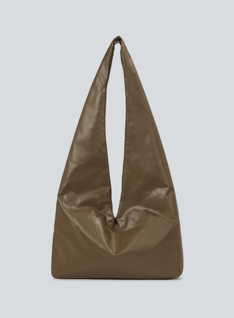 Anchor crossbody medium lacque mud / oil