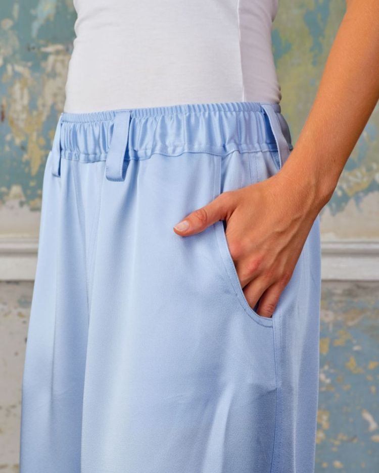 Chuck Pants Satin Crêpe 412 light blue