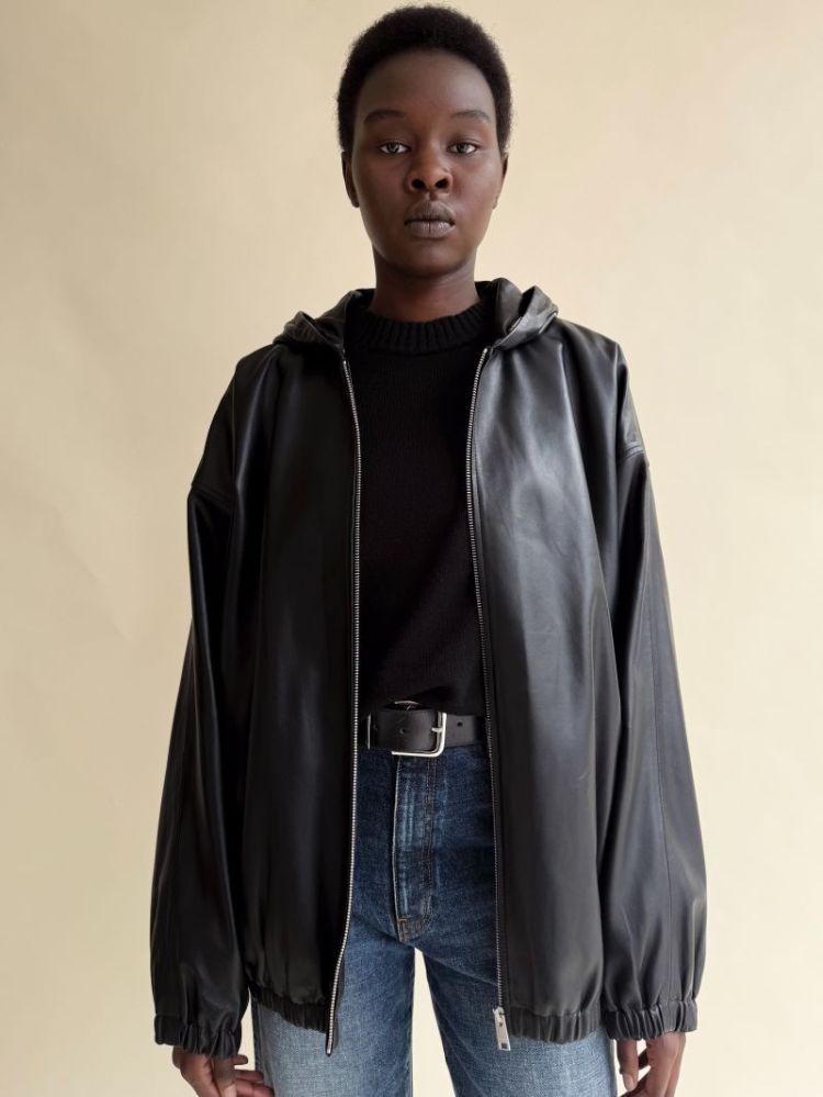 GUISY - BLACK